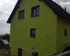 Toàn bộ căn nhà/căn hộ Ferienwohnung S. Armbruster (Bernsbach, Đức)