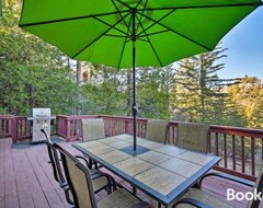 Hele huset/lejligheden Beautiful Lake Arrowhead Home With 2 Decks And Views! (Lake Arrowhead, USA)