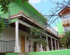 Otel Casa Chapina Francesa (Antigua Guatemala, Guatemala)