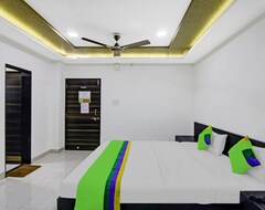 Khách sạn Treebo Trend Hotel Baby Pearl (Amravati, Ấn Độ)