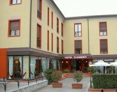 Khách sạn Clementi (Godiasco, Ý)