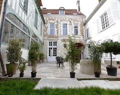 Căn hộ có phục vụ Hotel Saint Georges (Troyes, Pháp)