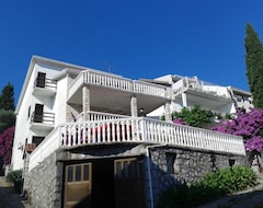 Otel Vila Busac (Tivat, Montenegro)