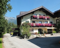 Hotel Haus Schön Weberhof (Kirchbichl, Austria)