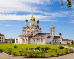 Khách sạn Troitse-Sergiev Varnitskiy Monastyr (Rostov, Nga)
