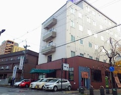 Otel Eki-Mae New Rest (Hirosaki, Japonya)