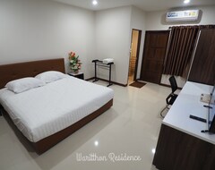 Khách sạn Waritthon Residence (Roi Et, Thái Lan)