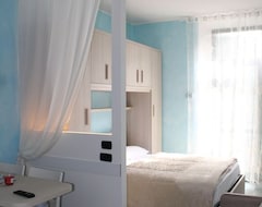 Toàn bộ căn nhà/căn hộ Mono Aria 4 Beds, Bus A Few Steps, Free Wifi With A / C-atf Residence (Como, Ý)