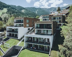 Huoneistohotelli Nikolaus by AvenidA Panoramic Wellness Suites (Zell am See, Itävalta)