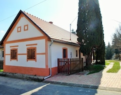 Khách sạn Hétmérföldes Vendégház Szaknyér (Hegyhátszentjakab, Hungary)