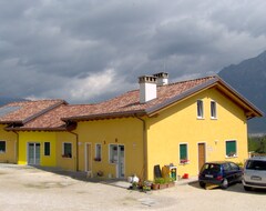Oda ve Kahvaltı Agriturismo Dolomiti Casa Giusy (Ponte nelle Alpi, İtalya)