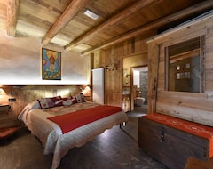 Hotel L' Ancien Paquier Chambres D'Hotes (Valtournenche, Italy)