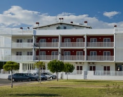 Khách sạn Hotel Rosburgo Sea Resort (Roseto degli Abruzzi, Ý)