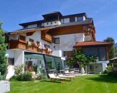 Khách sạn Mineralienhotel Natznerhof (Natz-Schabs, Ý)