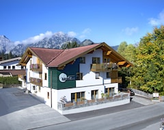Khách sạn Appartements Montana (Pertisau, Áo)