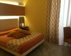 Hotel Sea Port Libeccio Room (Giovinazzo, Italy)
