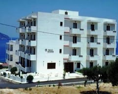 Hotel Iolkos (Pigadia - Karpathos, Greece)