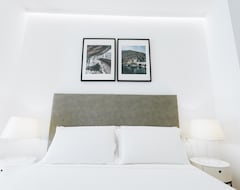 Bed & Breakfast Centoquindici Rooms & Suite (Montesilvano, Italia)