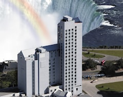 The Oakes Hotel Overlooking the Falls (Niagara Falls, Canada)