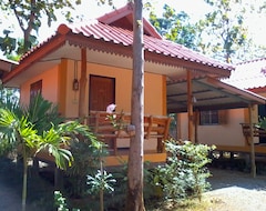 Lomakeskus Sakthong Resort (Si Satchanalai, Thaimaa)