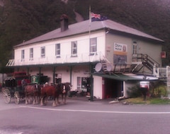 Otira Stagecoach Hotel (Otira, Yeni Zelanda)