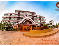Khách sạn Phanomrungpuri Hotel Buriram (Buriram, Thái Lan)