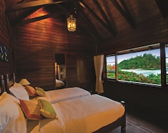 Hotel Enchanted Island Resort (Round Island, Seychelles)