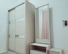 Căn hộ có phục vụ Two Bedroom Apartment In Sky Breeze (Johore Bahru, Malaysia)