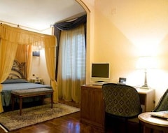 Hotel Oscar e Amorina (Montegiorgio, Italija)