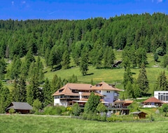 Berghotel Zum Zirm (Ritten - Klobenstein, İtalya)