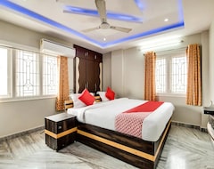 OYO 66623 Corniche Hotel Vizag (Visakhapatnam, Indija)
