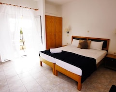 Hotel Toni´s Guesthouse (Kavos, Grecia)
