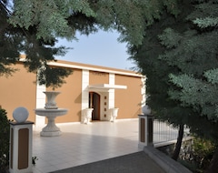 Croce Vallone Agrihotel (Biancavilla, Italija)