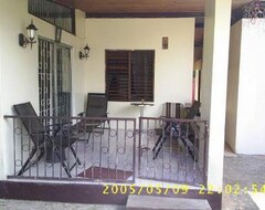 Nhà trọ Tonys Guest House (Petit Valley, Trinidad và Tobago)