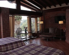 Khách sạn Suites en la Montaña (Valle de Bravo, Mexico)