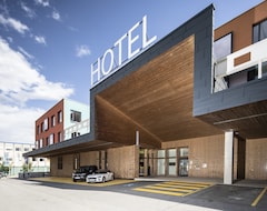 Khách sạn Hwest Hotel Hall (Ampass, Áo)