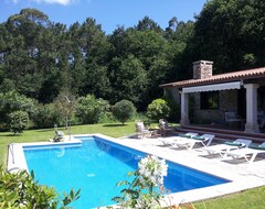 Cijela kuća/apartman Lovely Rustic Bungalow in Secure Garden with Private Pool (Tomiño, Španjolska)