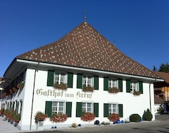 Otel Gasthof zum Kreuz (Holderbank, İsviçre)