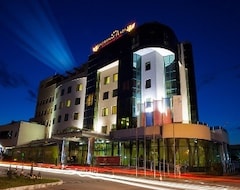 Khách sạn Diplomat Plaza Hotel & Resort (Lukovit, Bun-ga-ri)