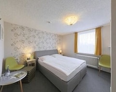 Hotel Doppelzimmer Für 2 Gäste Mit 10m² In Butjadingen-ruhwarden (Butjadingen, Tyskland)