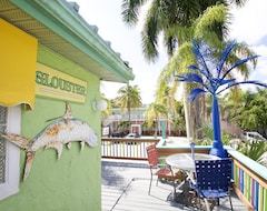 Otel Sun Deck Inn & Suites (Fort Myers Beach, ABD)