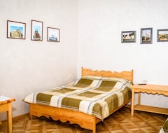 Khách sạn Guest House Lgov (Lgov, Nga)