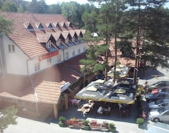 Otel Pepa (Valjevo, Sırbistan)