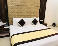 Khách sạn Omang (Karnal, Ấn Độ)