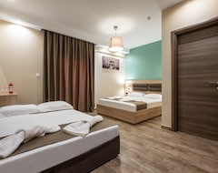 Khách sạn Lagaria Luxury Rooms & Apartments (Asprovalta, Hy Lạp)