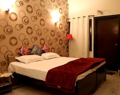 Khách sạn OYO 15245 Eden (Bhopal, Ấn Độ)