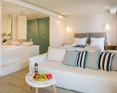 Khách sạn Samian Mare Hotel And Suites (Karlovassi, Hy Lạp)