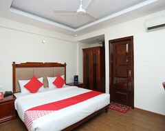 Khách sạn OYO 16550 Hotel Kenil Star (Dehradun, Ấn Độ)