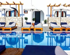 Khách sạn Ifestos Villa (Fira, Hy Lạp)