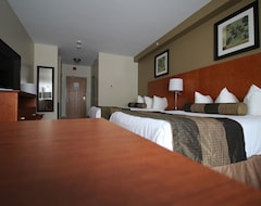 Hotel Quality Inn & Suites (Hawkesbury, Canada)